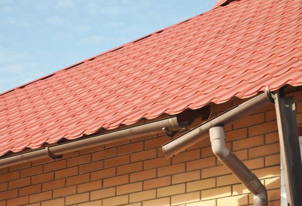 Loose Gutter Repair in Mableton