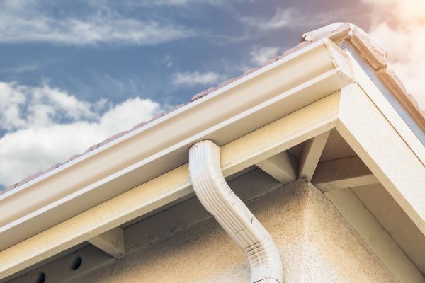 Seamless Gutter Replacement in Mableton